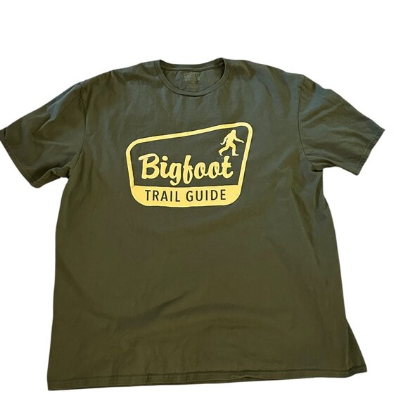 Funny Outdoor Bigfoot Trial Guide Hiking 2x Womens or Mens Crewneck T Shirt Tee - Picture 1 of 8